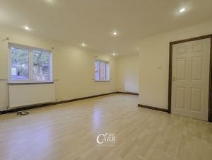 Lounge-Diner- click for photo gallery